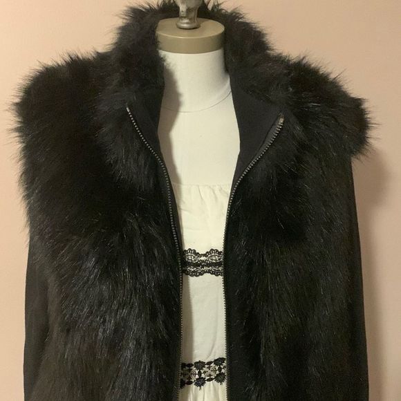 Donna Karan New York Black Wool Coat with Faux Fur size estimate 4-6- Like New - Picture 4 of 16